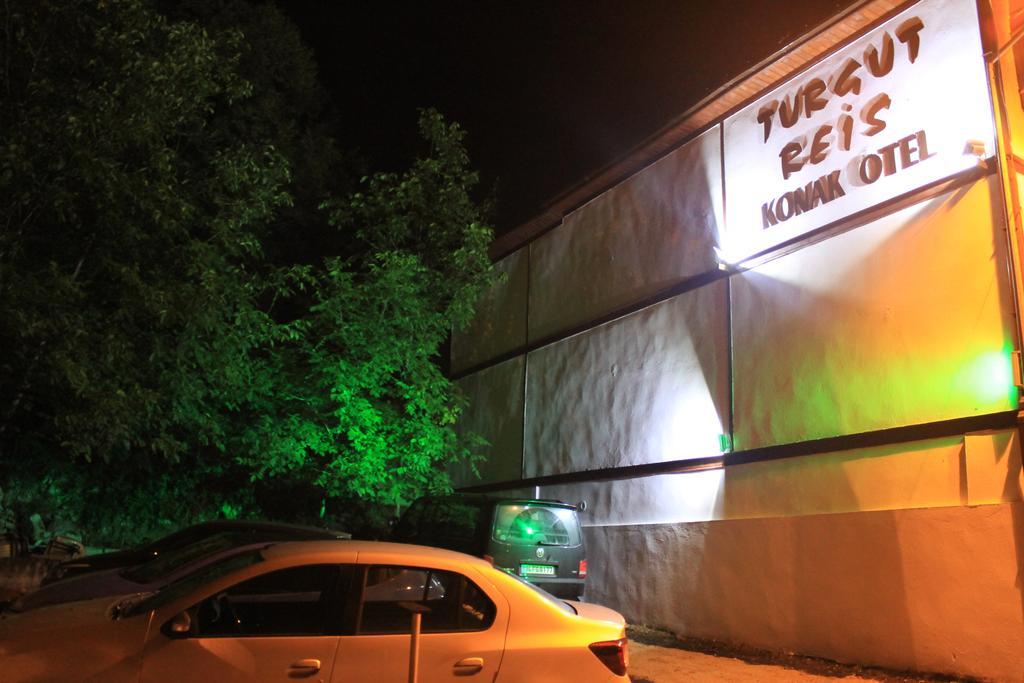 图尔古特雷斯考纳科酒店 萨夫兰博卢 外观 照片