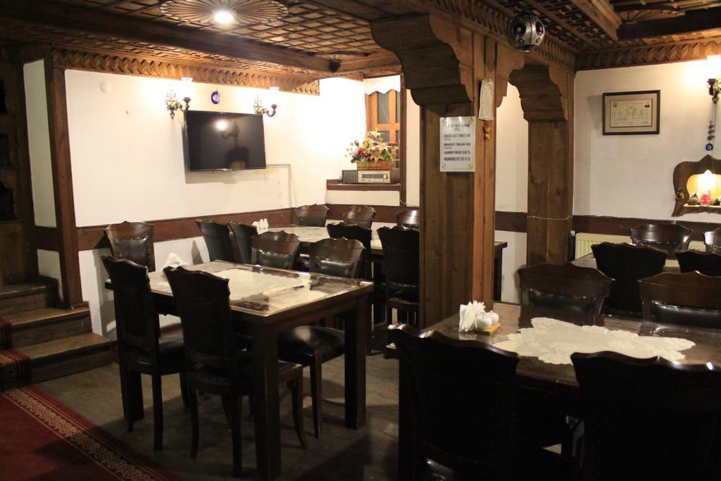 图尔古特雷斯考纳科酒店 萨夫兰博卢 外观 照片