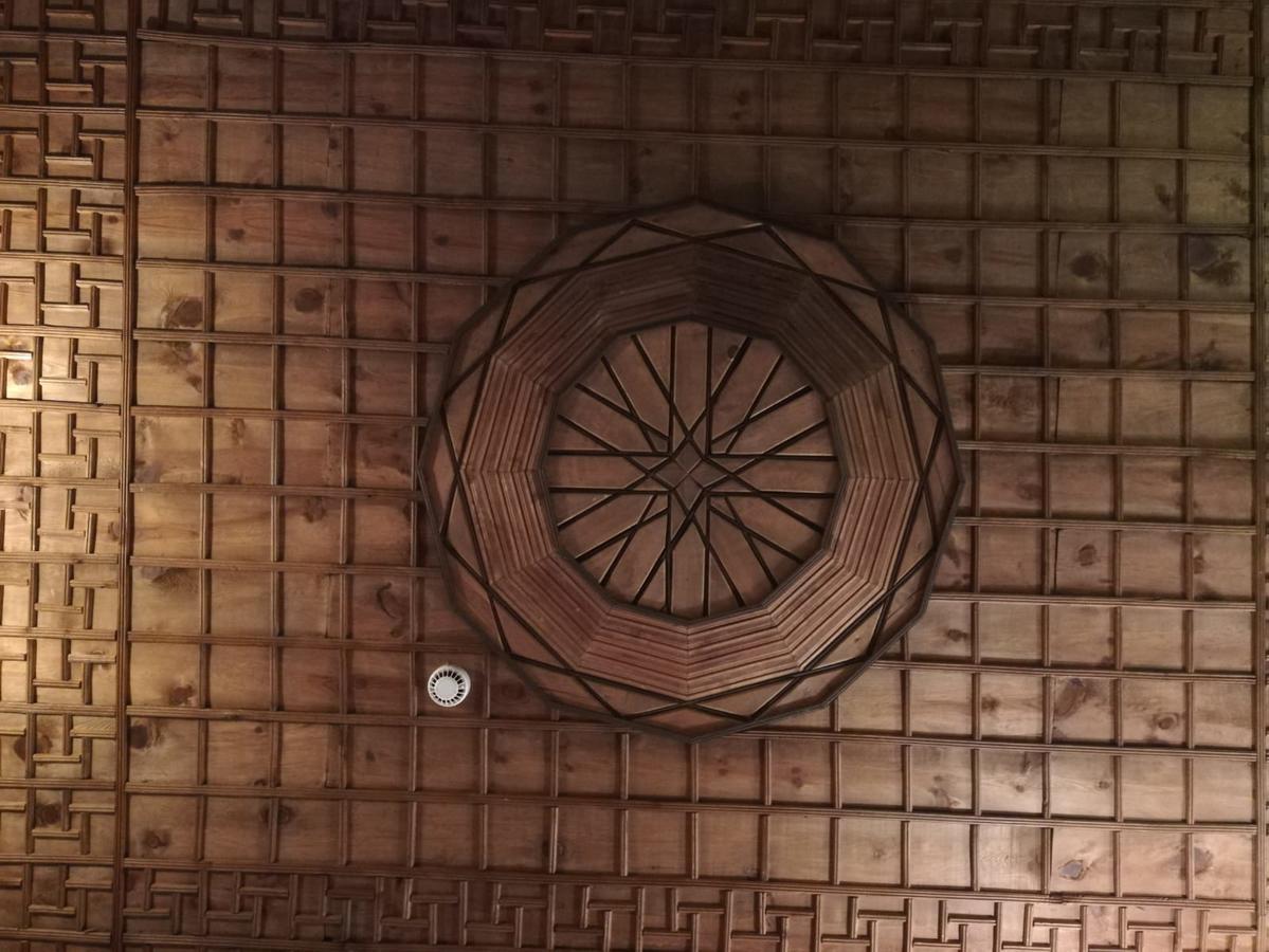图尔古特雷斯考纳科酒店 萨夫兰博卢 外观 照片